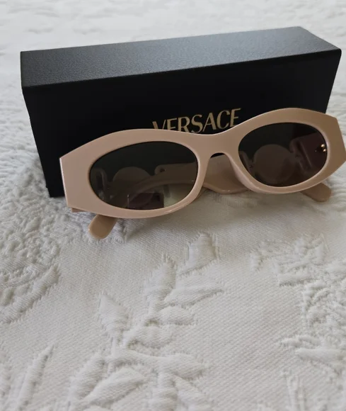 Versace | Accessories | Versace Pink Sunglasses Bold Design  display picture 3